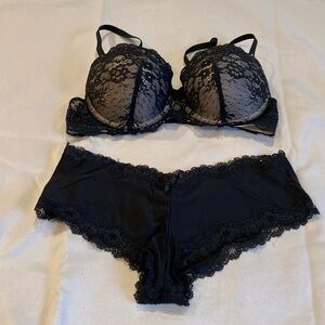 Bra & Pantie Set Black Size S/M